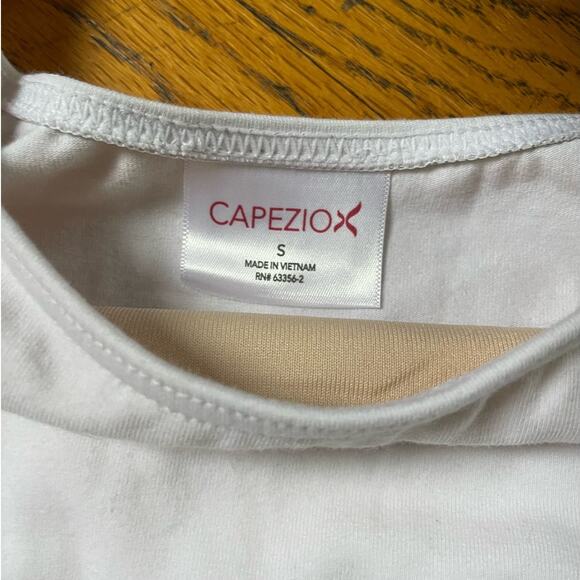 NWT Capezio Team Basics Short Sleeve Leotard in White Size Small - Picture 6 of 6